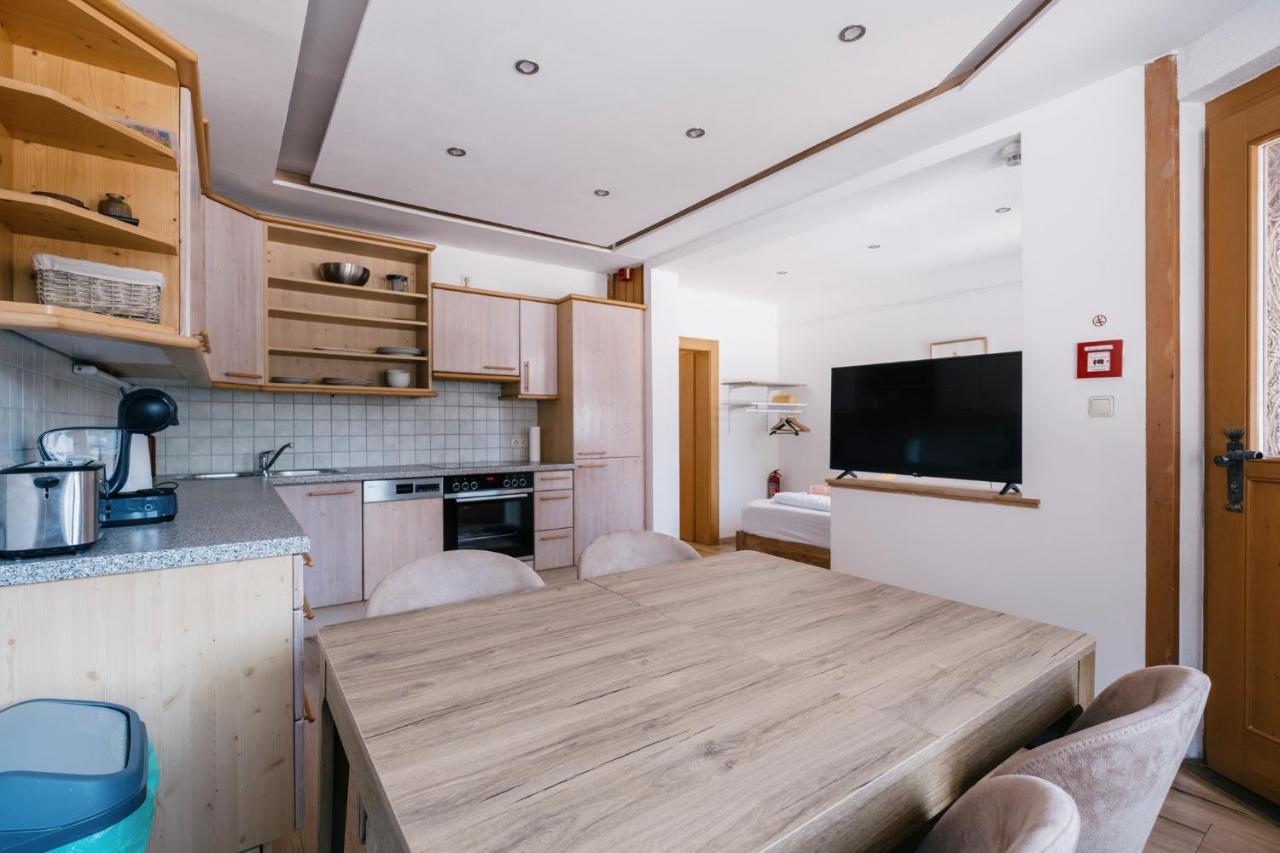 Kaiser Apartments เชฟเฟา อัม วิลเดนไคเซอร์ ภายนอก รูปภาพ